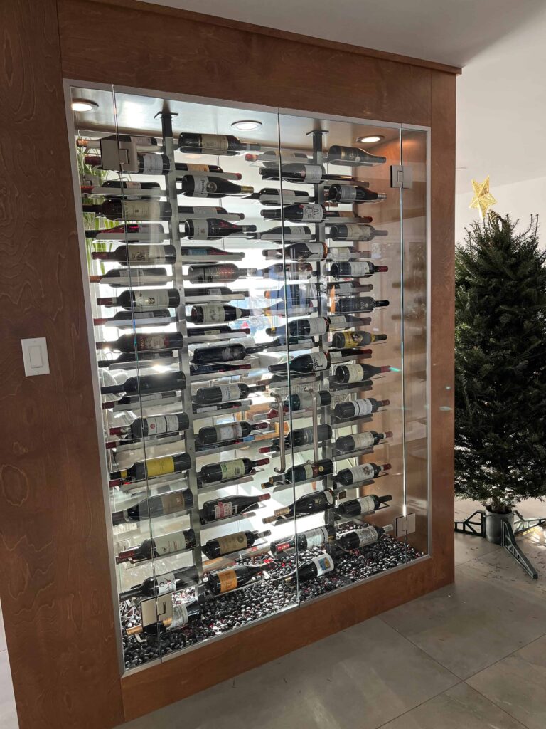 bonnes raisons de fabriquer un cellier en vitre sur mesure